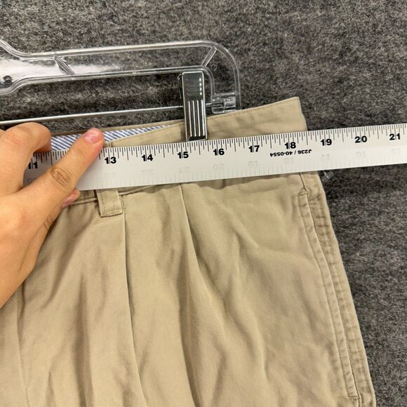 Club Room Shorts Men 34 Beige Mid Rise Bermuda Flat Front Pockets Regular Fit - Picture 3 of 8